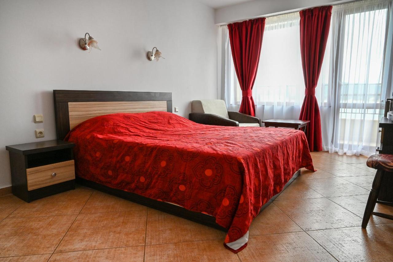 Complex Chayka Guest House Бяла Екстериор снимка