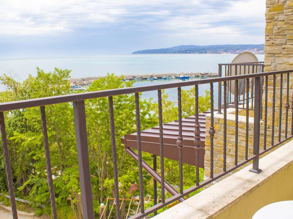 Complex Chayka Guest House Бяла Екстериор снимка